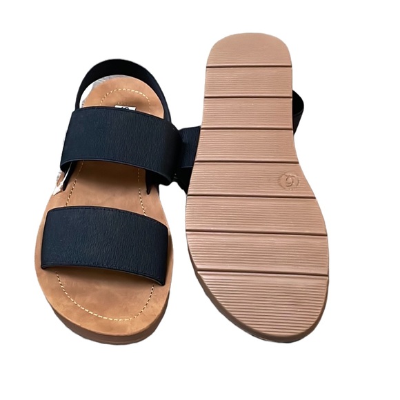 Steve Madden - Women’s Strap Sandals - Picture 3 of 6